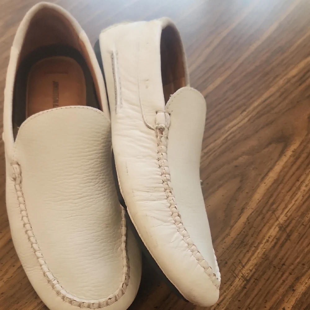 SALE-Mens Johnston & Murphy Color is an OFF WHITE, looks like Leather, Slip-Ons